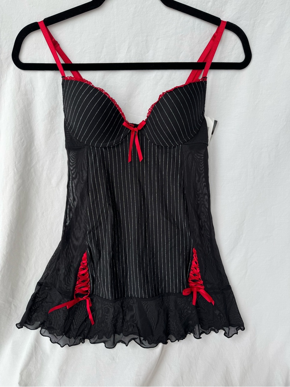 NWT Vintage Y2K Biatta Black Pinstripe Red Ribbon Chemise & Thong Set 34B Small